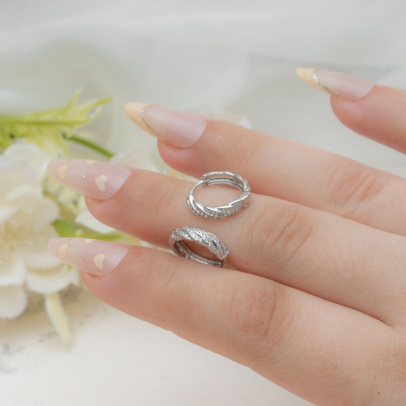 Elegant Loop Silver Earring