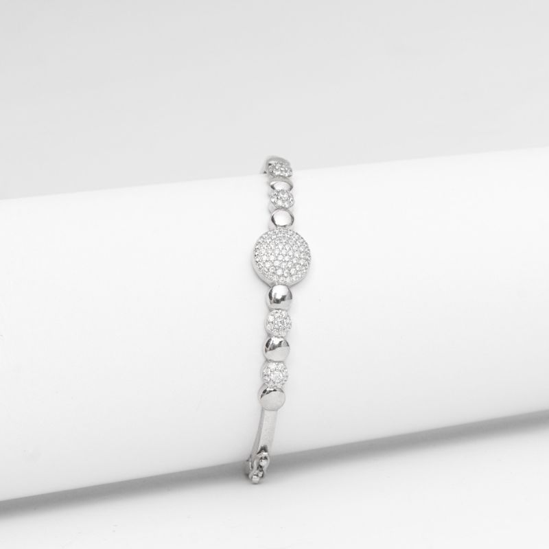Gleaming Circle Silver Bangle