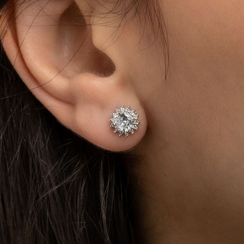 White Flower Zircon Silver Earring