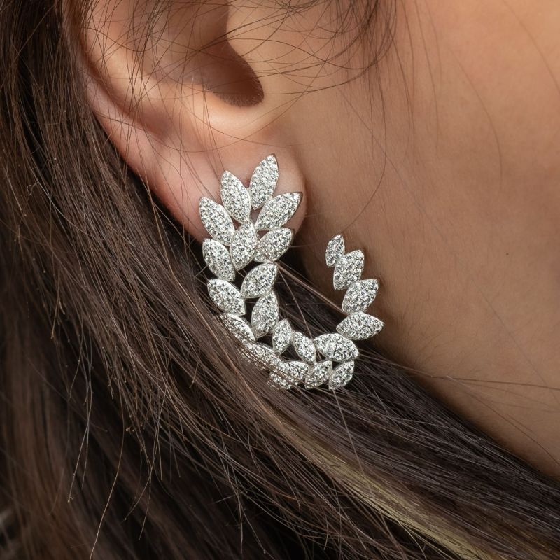 Sparkling Laurel Silver Earring