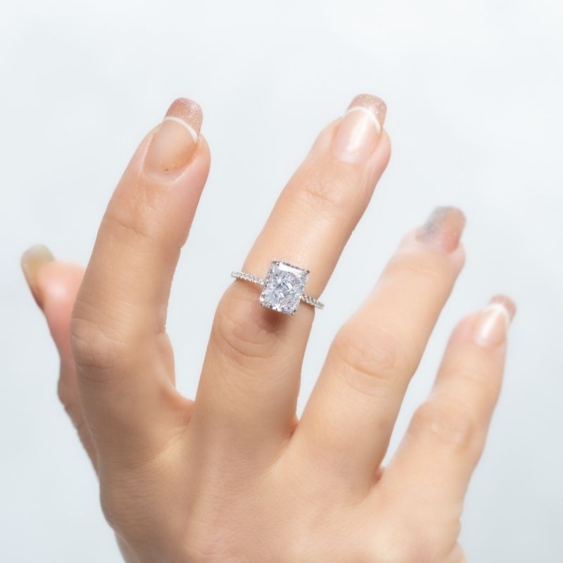 Shiny Ice Cut Stone Silver Ring