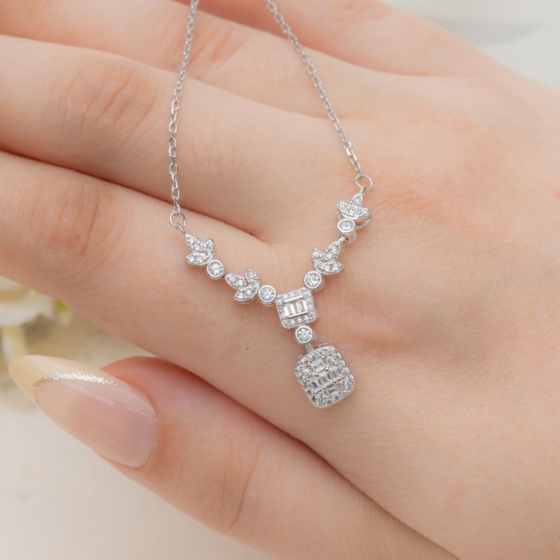 Shiny Drop Baguette Silver Necklace