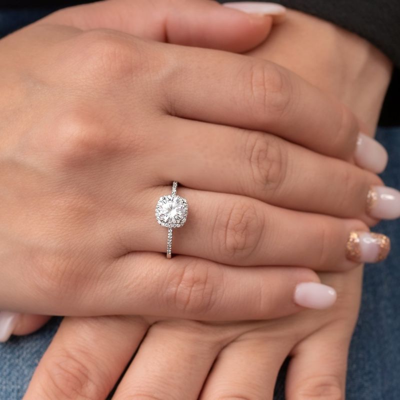 Sparkling Diamond Glow Silver Ring