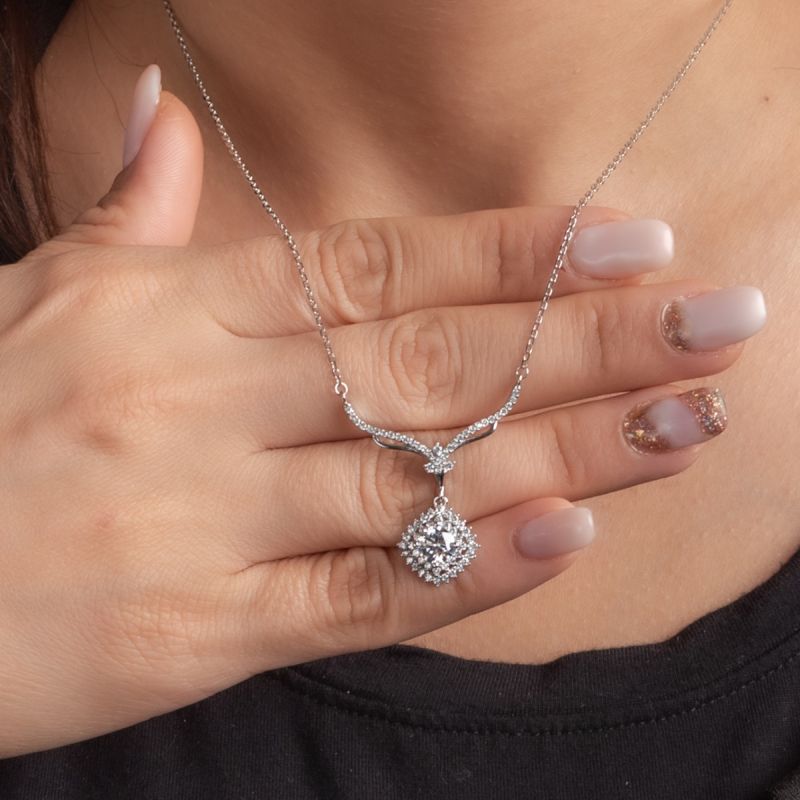 Dropping Zircon Stone Silver Necklace