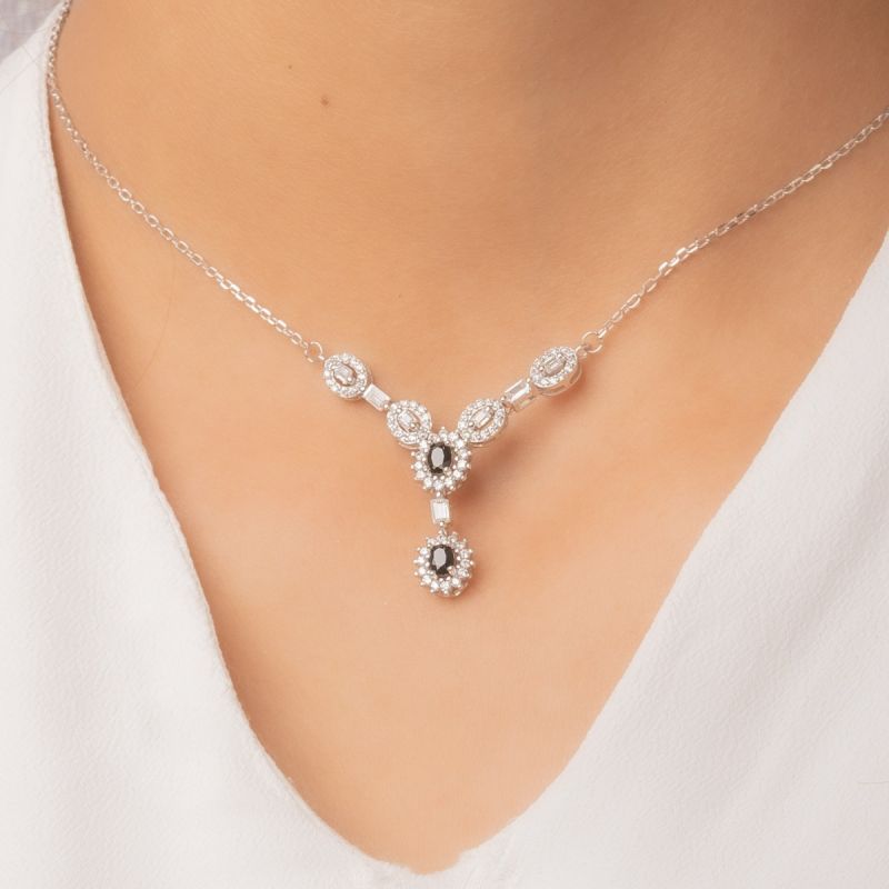 Shiny Elegance Drop Silver Necklace-Black
