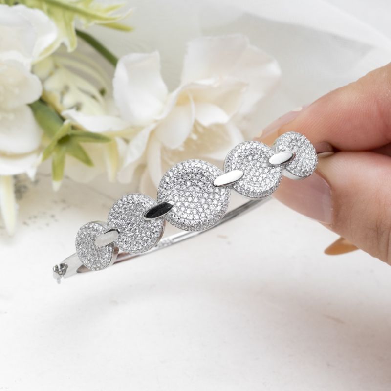 Shiny Circles Silver Bangle