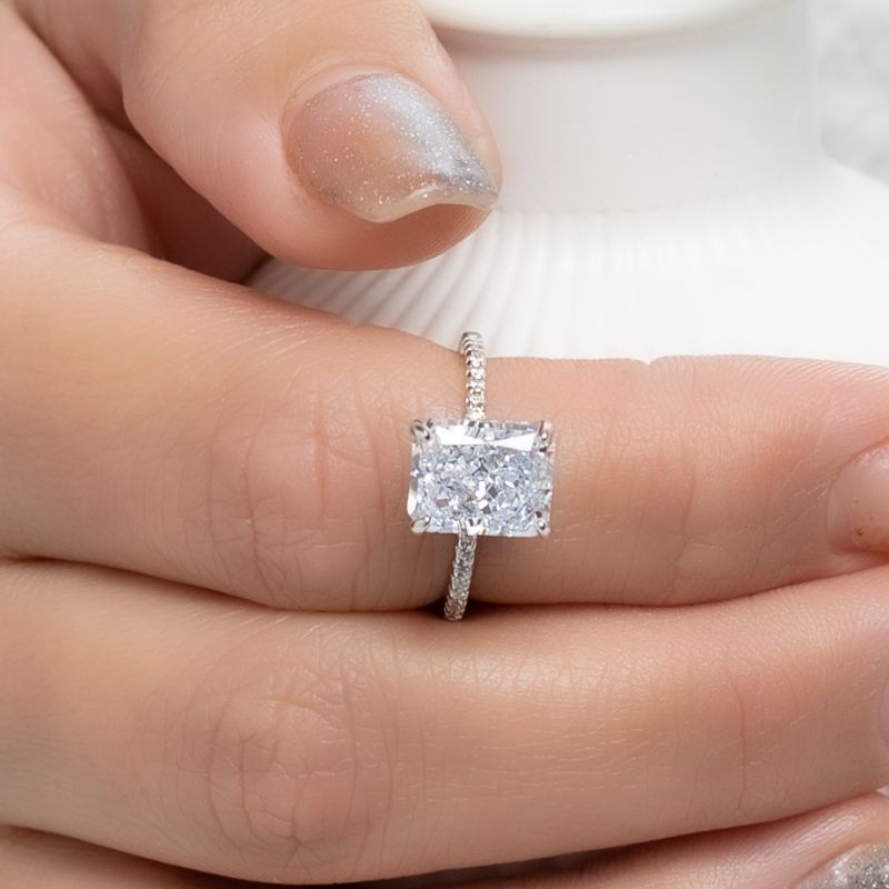 Shiny Ice Cut Stone Silver Ring