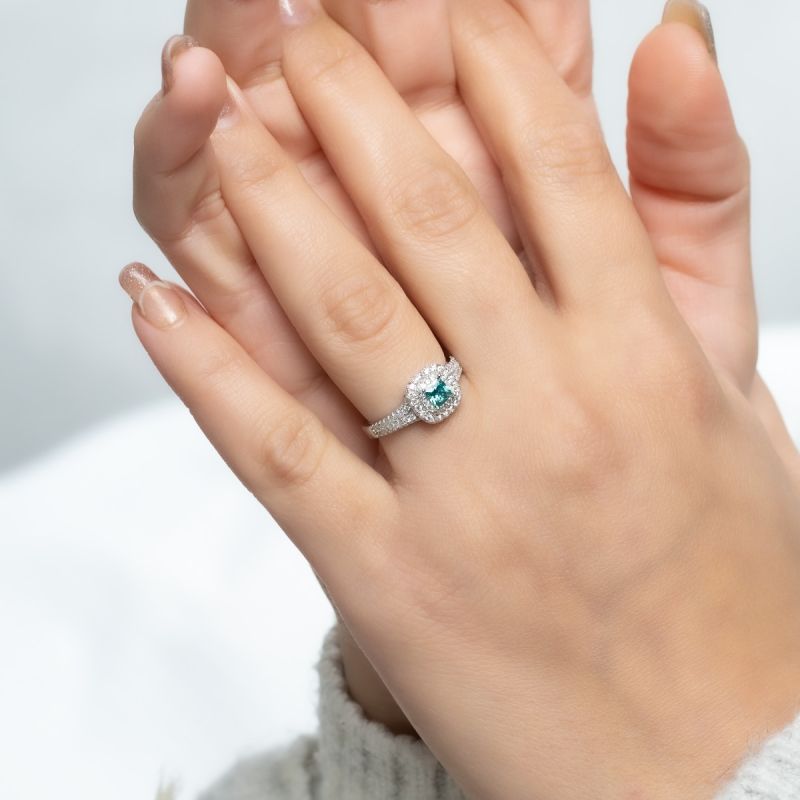 Emerald Glow Zircon Silver