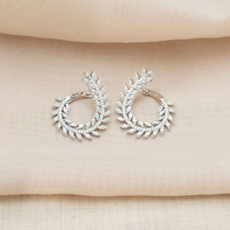 Leafy Luster Silver Earring