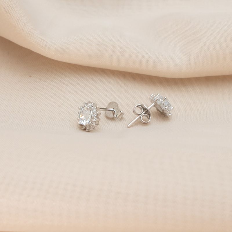 White Flower Zircon Silver Earring
