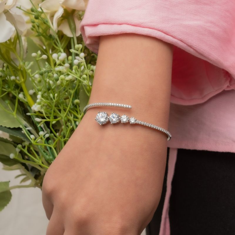 Radiant Steps Silver Bangle