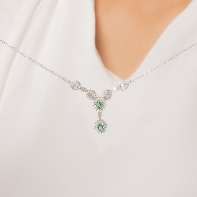 Shiny Elegance Drop Silver Necklace-Green