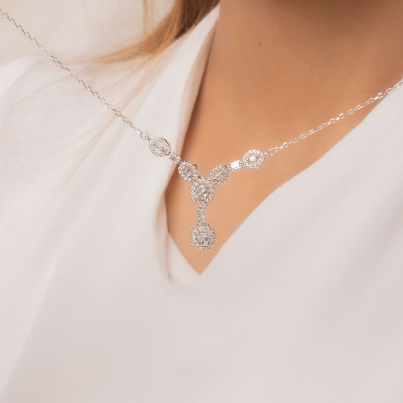 Shiny Elegance Drop Silver Necklace-White