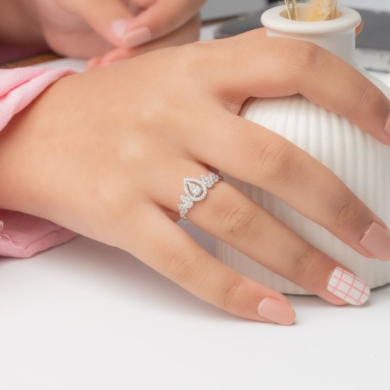Glow Baguette Silver Ring